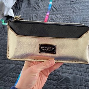 Betsey Johnson wallet